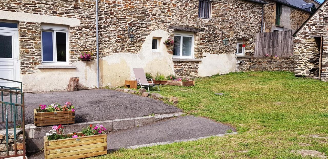 Gite Timeo Mont Saint-Michel Pontorson Exterior photo
